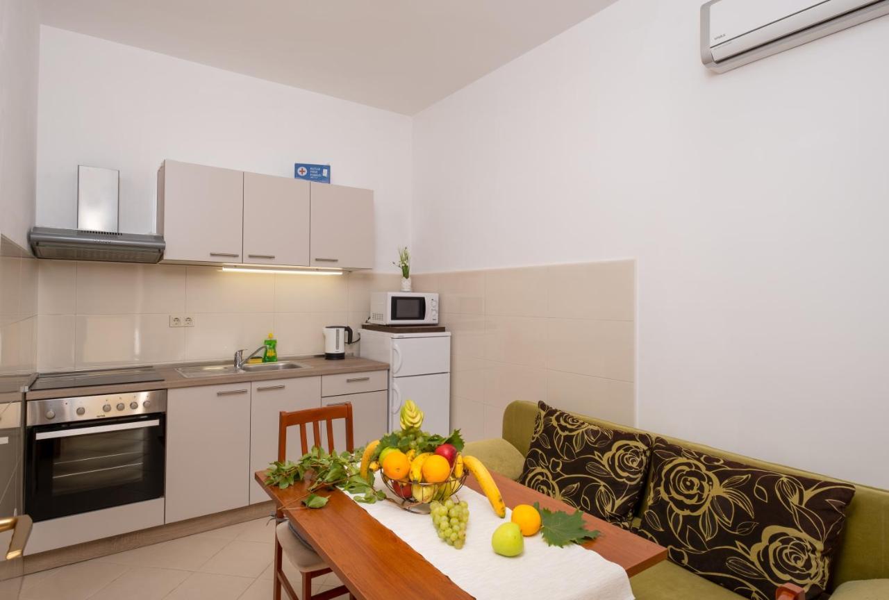 Studio Apartment Brigita Млини Экстерьер фото