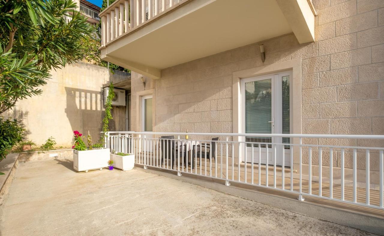 Studio Apartment Brigita Млини Экстерьер фото